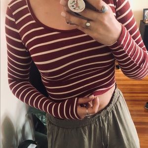 Long sleeve crop top